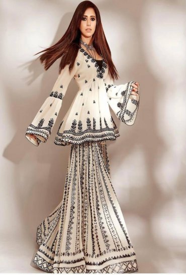 NEW HEAVY GEORGETTE WITH EMBROIDERY WORK TOP WITH SARARA PLAZZO NEW HEAVY GEORGETTE WITH EMBROIDERY WORK TOP WITH SARARA PLAZZO