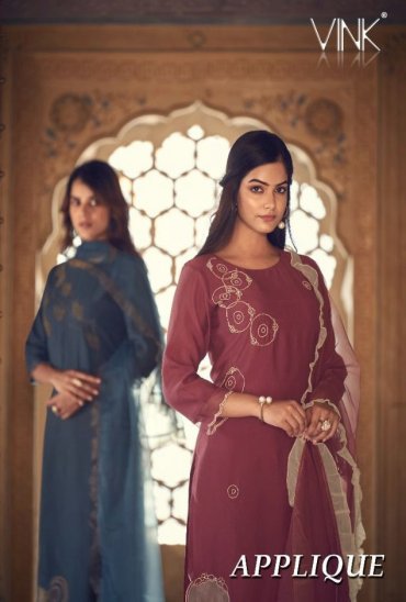 VINK APPLIQUE KURTA WITH DUPATTA AND PANTS SET NEW COLLECTION 2022 VINK APPLIQUE KURTA WITH DUPATTA AND PANTS SET NEW COLLECTION 2022