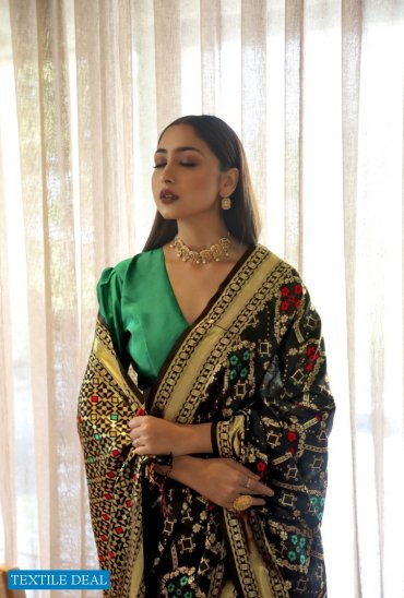 YNF PALAK SILK WHOLESALE ART SILK ETHNIC SAREES YNF PALAK SILK WHOLESALE ART SILK ETHNIC SAREES