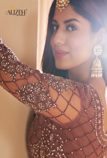 ALIZEH 1004 DESIGN COLORS HEAVY BRIDAL AND WEDDING LEHENGA FOR GROOM ALIZEH 1004 DESIGN COLORS HEAVY BRIDAL AND WEDDING LEHENGA FOR GROOM