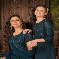 BANWERY FASHION PRESENTING ME & MOM V-4 WHOLESALE MOM AND DHAUGHTER KURTIS
