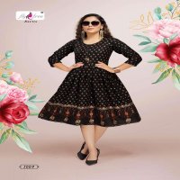 POLAR BY FLY FREE HAEVY RAYON GOLD FOIL PRINT KURTI CATALOG WHOLESLAER BEST RATE