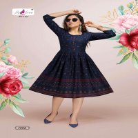 POLAR BY FLY FREE HAEVY RAYON GOLD FOIL PRINT KURTI CATALOG WHOLESLAER BEST RATE