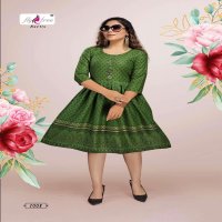 POLAR BY FLY FREE HAEVY RAYON GOLD FOIL PRINT KURTI CATALOG WHOLESLAER BEST RATE