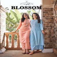 Snapstyle Blossom Wholesale Casual Kurti With Pants