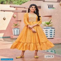Blue Hill Colors Wholesale 14 Kg Reyon Long Kurtis