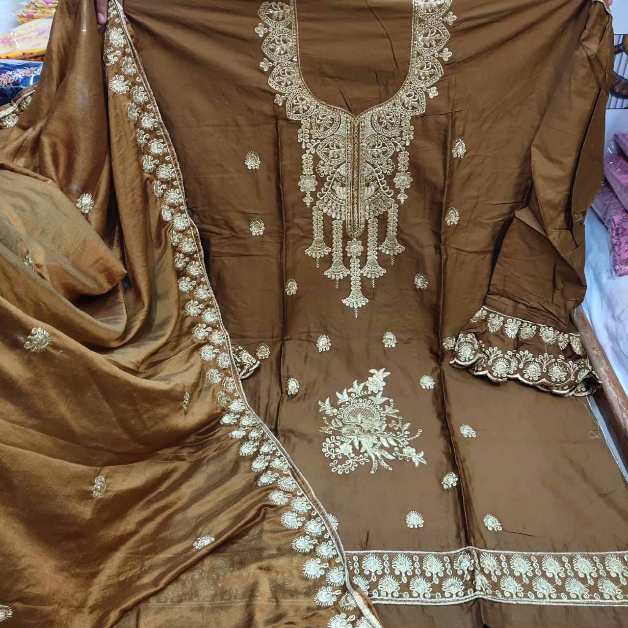 Branded dress materials wholesale in 